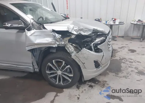 2018 GMC Terrain Denali z USA, uszkodzony, nr VIN 3GKALXEX6JL149015